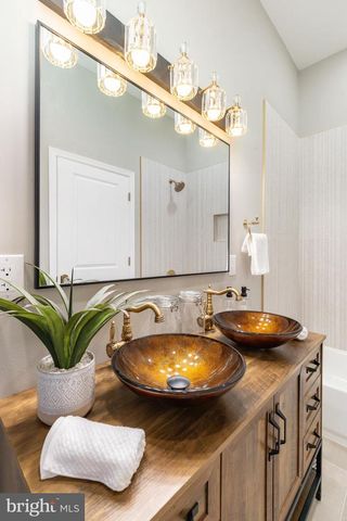 109 WATKINS ST, Philadelphia, PA 19148