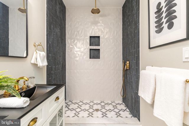 109 WATKINS ST, Philadelphia, PA 19148