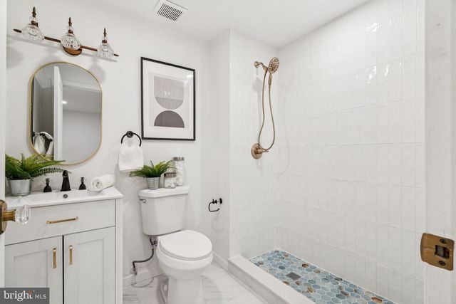 109 WATKINS ST, Philadelphia, PA 19148