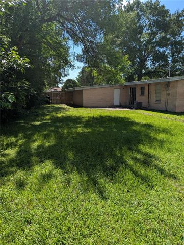 146 W Brenda Street, Houston, TX 77076