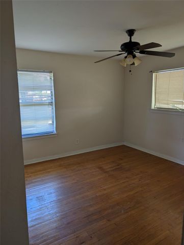 146 W Brenda Street, Houston, TX 77076