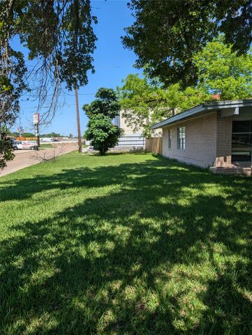 146 W Brenda Street, Houston, TX 77076