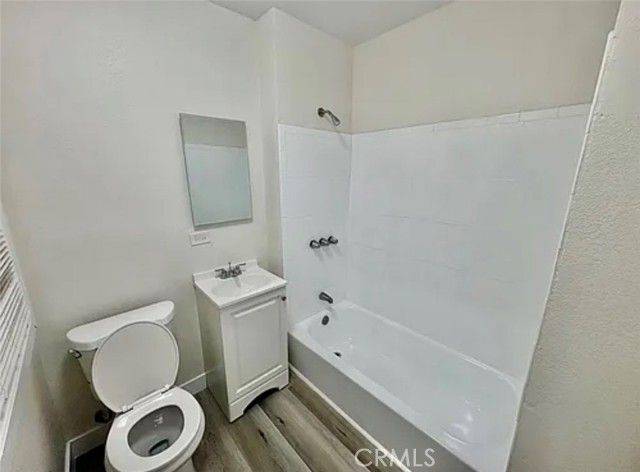 549 E 17th Street 551, Long Beach, CA 90813