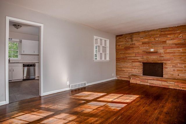 8007 Blue Ridge Boulevard, Raytown, MO 64138