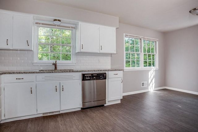 8007 Blue Ridge Boulevard, Raytown, MO 64138