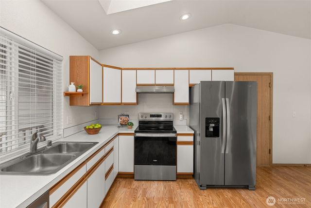 9024 Applegate Loop SW, Rochester, WA 98579