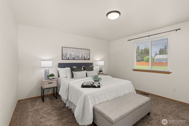 9024 Applegate Loop SW, Rochester, WA 98579