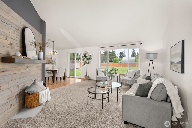 9024 Applegate Loop SW, Rochester, WA 98579