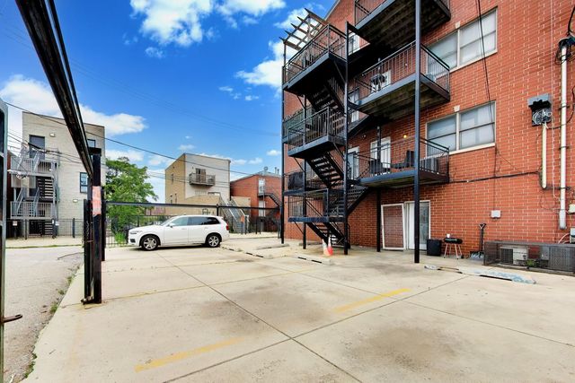 519 S Maplewood Avenue 4N, Chicago, IL 60612