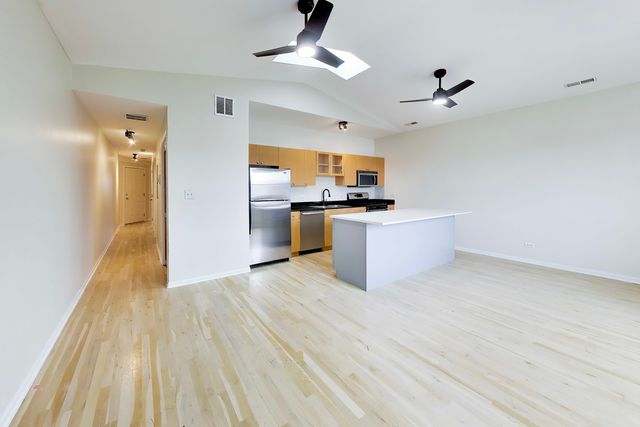 519 S Maplewood Avenue 4N, Chicago, IL 60612