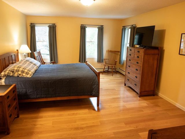 62 Summit Circle, Shelburne, VT 05482
