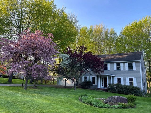 62 Summit Circle, Shelburne, VT 05482