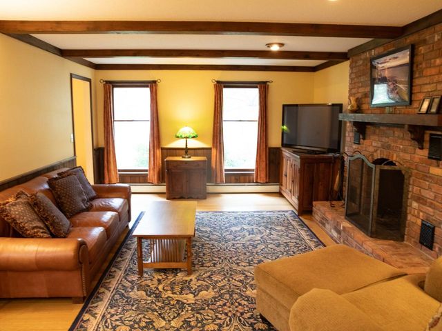 62 Summit Circle, Shelburne, VT 05482