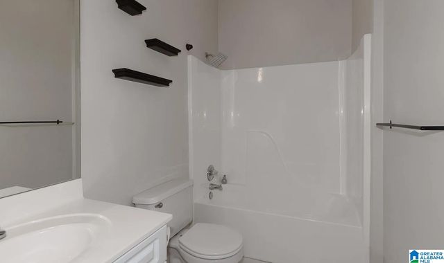 115 CHARLTON LANE, Calera, AL 35040