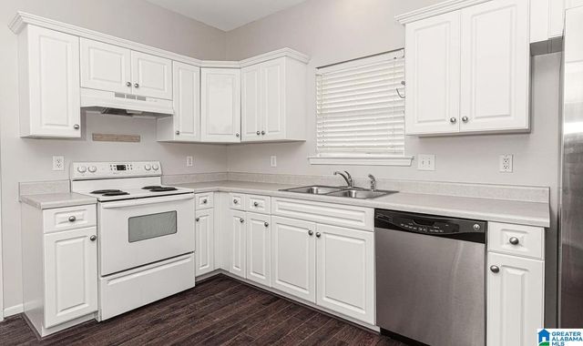 115 CHARLTON LANE, Calera, AL 35040