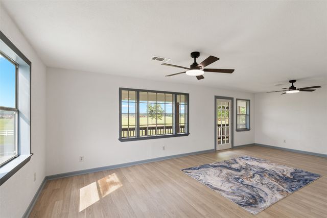 4582 State Highway 274, Trinidad, TX 75163