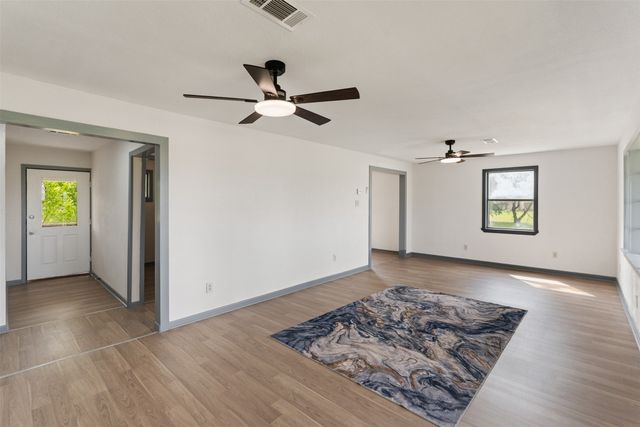4582 State Highway 274, Trinidad, TX 75163