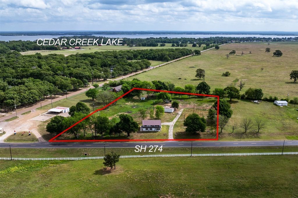 4582 State Highway 274, Trinidad, TX 75163