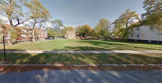 8001 S Burnham Avenue, Chicago, IL 60617