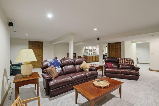 1548 Trophy Court, Florence, KY 41042