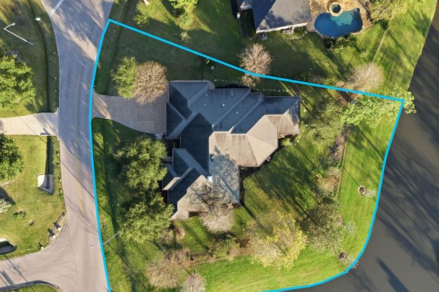 8110 Hideaway Lake Circle, Spring, TX 77389