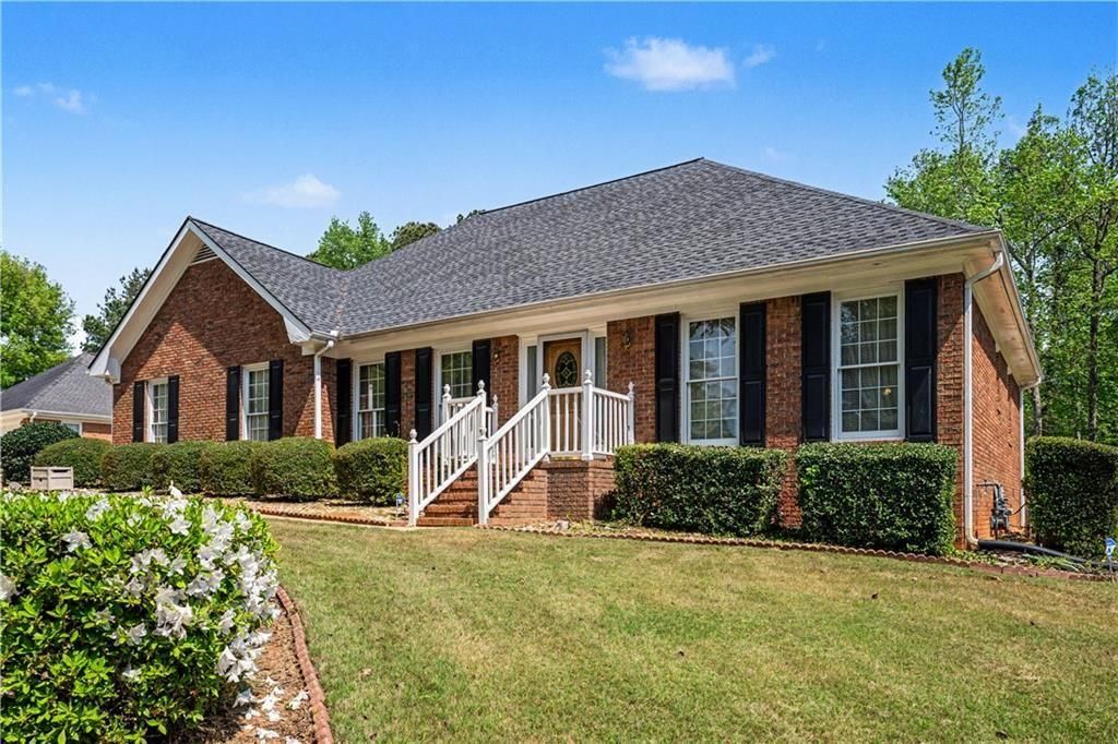 1329 Saxony Drive SE, Conyers, GA 30013