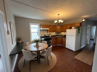 6 Dalton 3, Lowell, MA 01850