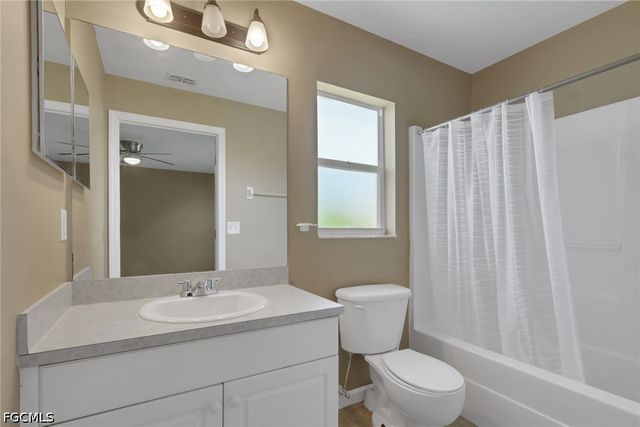 325 NE 30th TER, Cape Coral, FL 33909