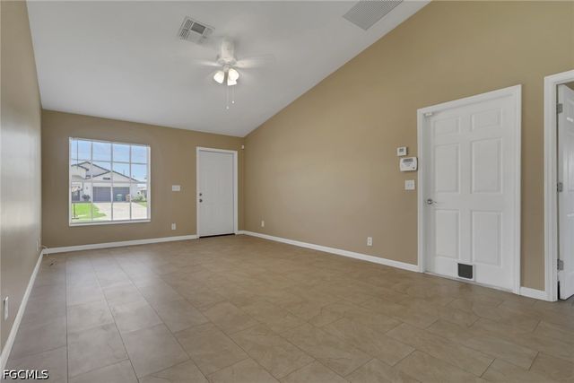 325 NE 30th TER, Cape Coral, FL 33909