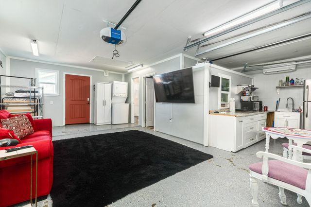 4123 Avenue Q, Galveston, TX 77550