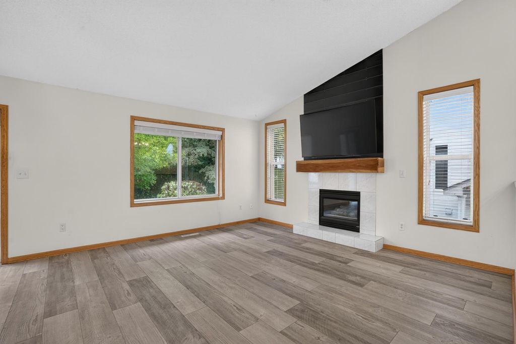 8379 143rd Street W, Apple Valley, MN 55124 — photo 4