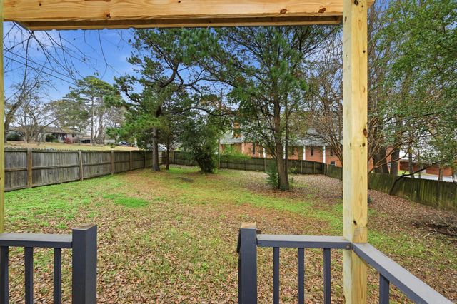 811 Hester, Benton, AR 72015