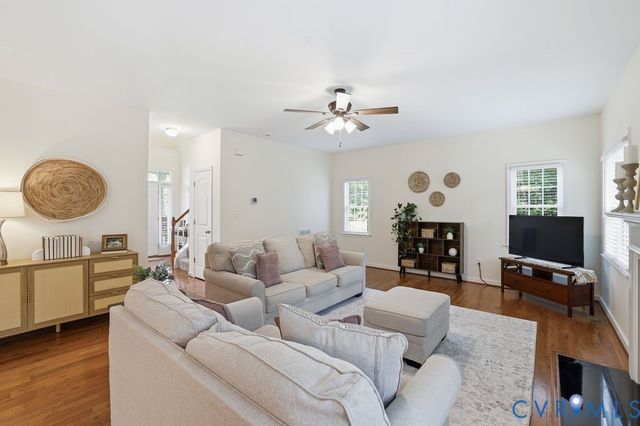 16624 Otterdale Pointe Dr, Moseley, VA 23120