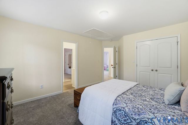 16624 Otterdale Pointe Dr, Moseley, VA 23120