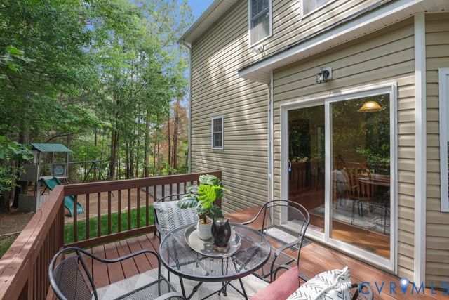 16624 Otterdale Pointe Dr, Moseley, VA 23120