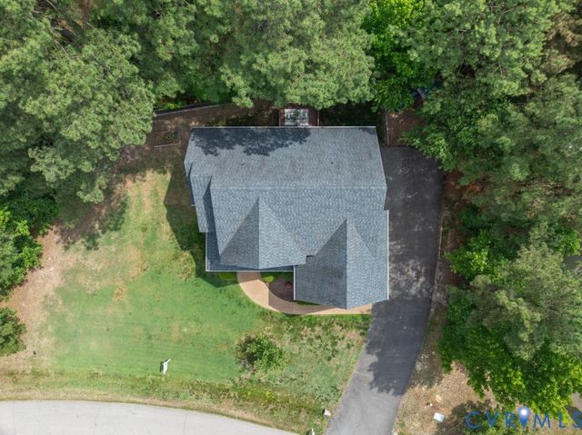 16624 Otterdale Pointe Dr, Moseley, VA 23120