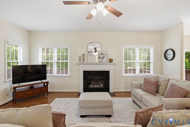 16624 Otterdale Pointe Dr, Moseley, VA 23120