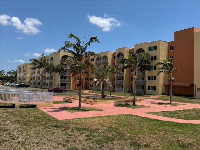 7010 NW 186th St 5-418, Hialeah, FL 33015