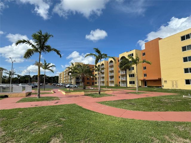 7010 NW 186th St 5-418, Hialeah, FL 33015