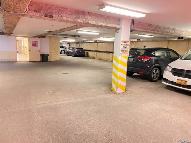 6434 Grand Central Parkway 2B, Forest Hills, NY 11375