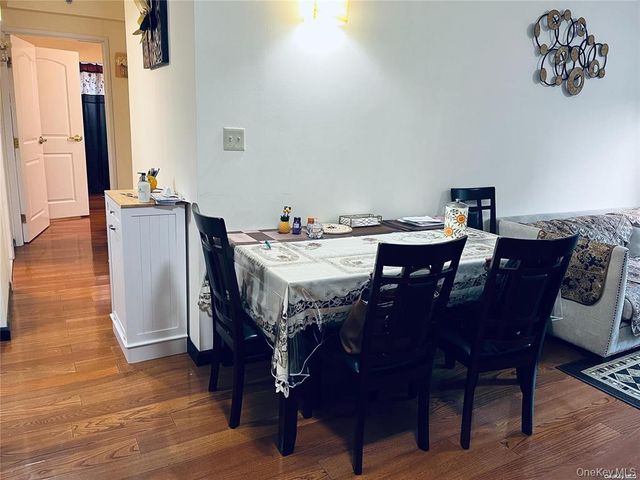 6434 Grand Central Parkway 2B, Forest Hills, NY 11375