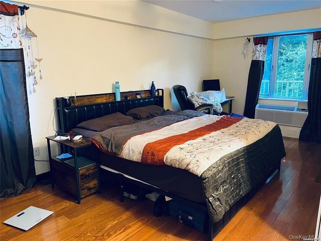 6434 Grand Central Parkway 2B, Forest Hills, NY 11375