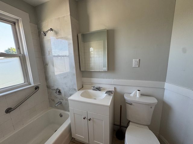 11 Glynn Terrace A, Quincy, MA 02169