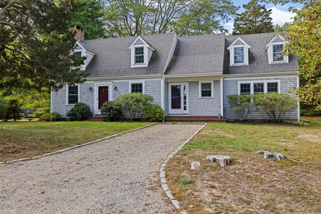 74 Abrams Hill Rd, Duxbury, MA 02332