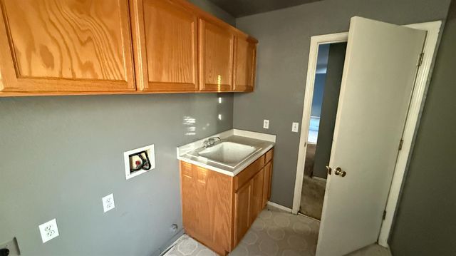 1776 Toiyabe Ln, Stockton, CA 95206