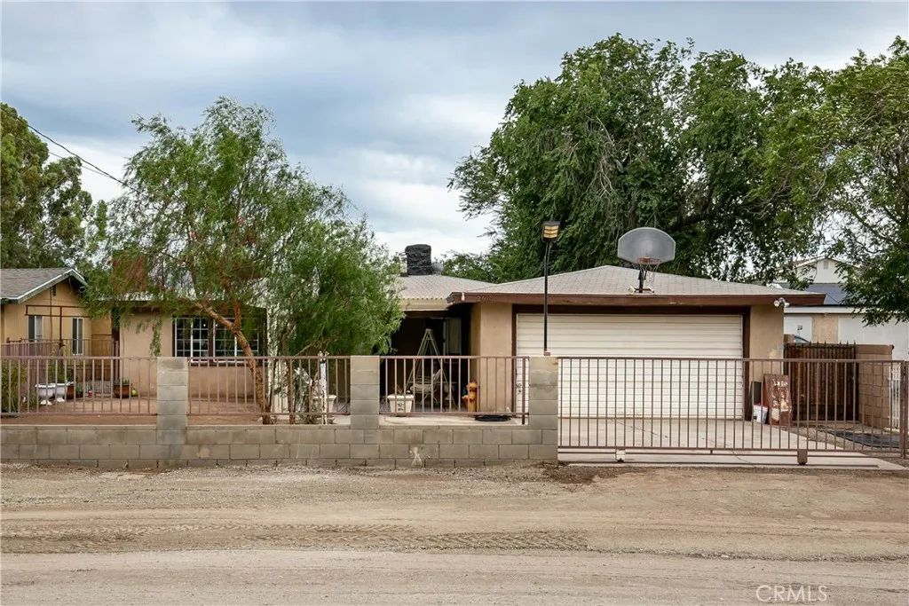 2618 E Avenue Q4, Palmdale, CA 93550
