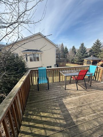 4426 Ladyslipper Avenue N, Brooklyn Park, MN 55443