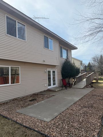 4426 Ladyslipper Avenue N, Brooklyn Park, MN 55443
