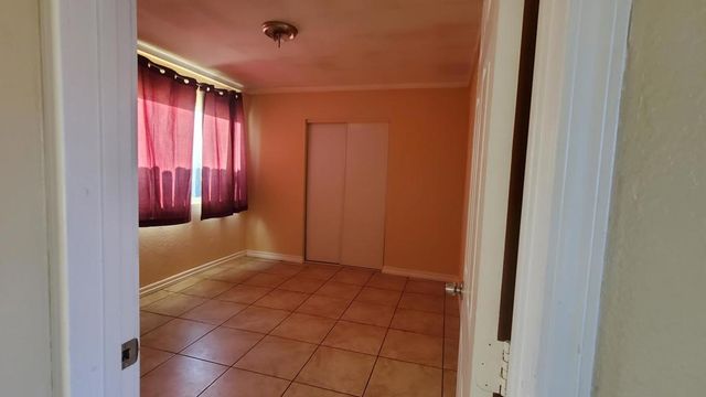 11985 Chamberlaine Way, Adelanto, CA 92301