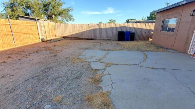 11985 Chamberlaine Way, Adelanto, CA 92301